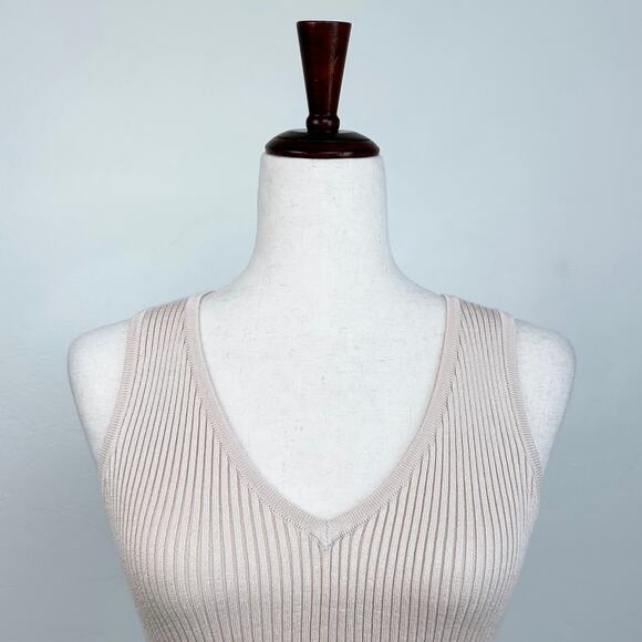 Active USA Rib Knit Bodycon Belted V-Neck Midi Dress - Picture 5 of 11